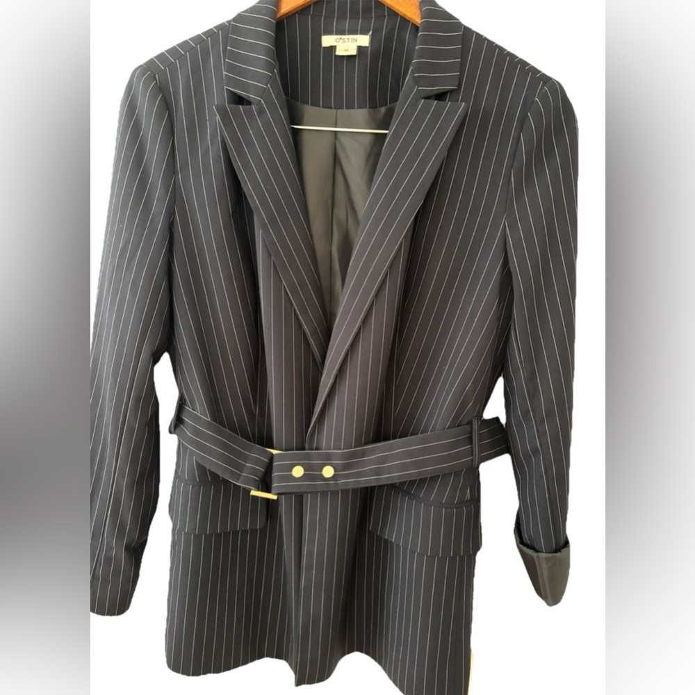 Navy Pinstripe Belted Blazer Size M | Quiet Luxury Office Chic